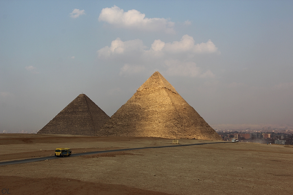 Lights on Pyramids Lights on Pyramids